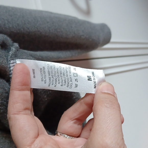 4/$15 - Women's Gray Stramboat, CO Hoodie. - Picture 5 of 5